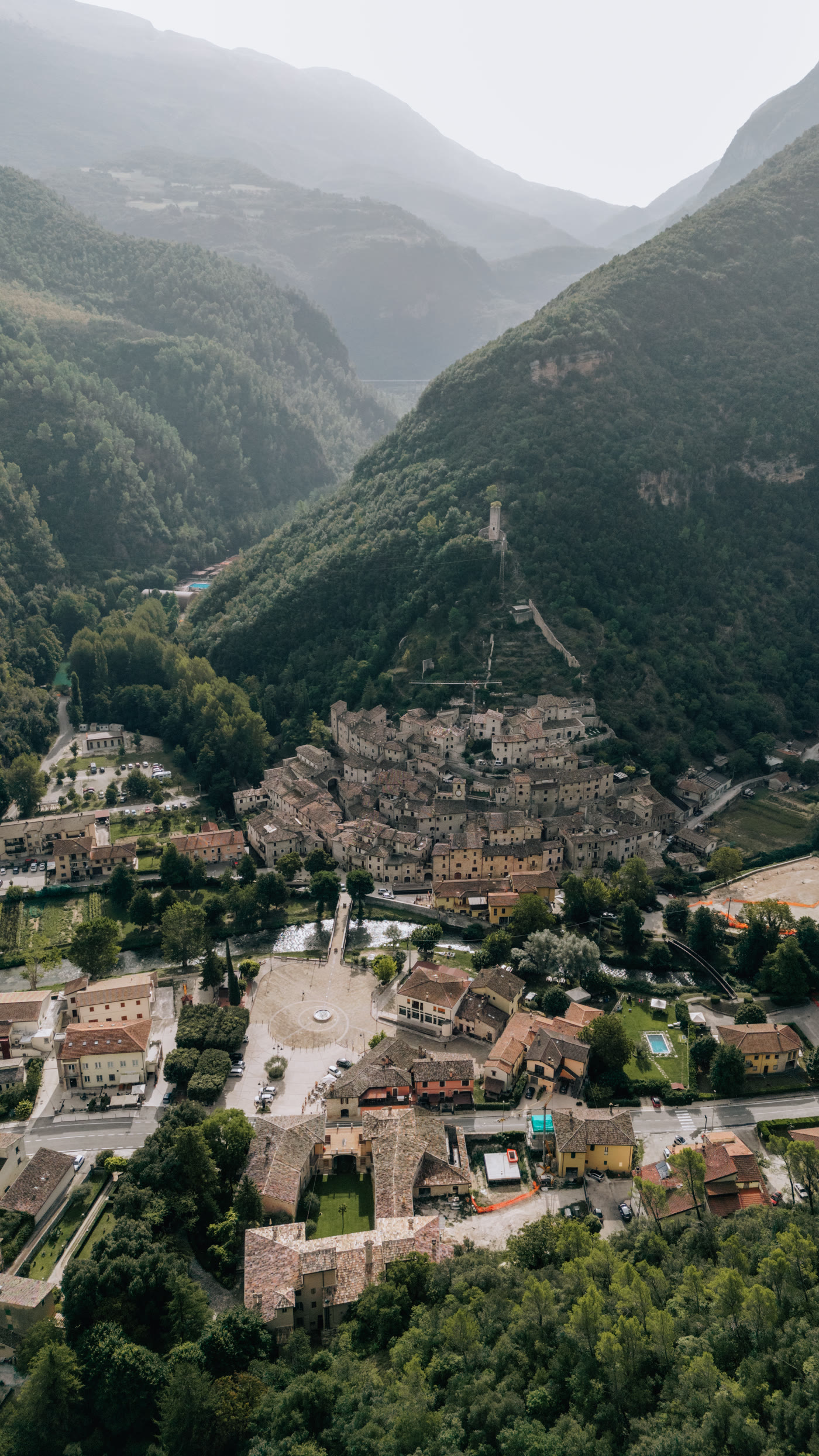 Scheggino e il fiume Nera visti dall’alto
